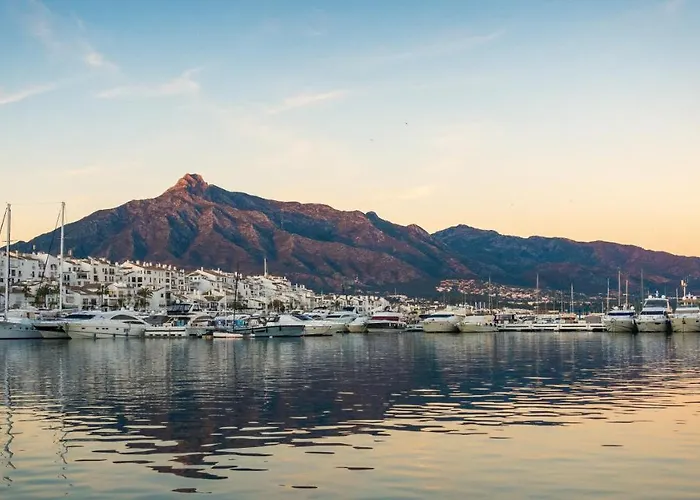 Ample Luxury Fancy Golf & Padel Apartament *