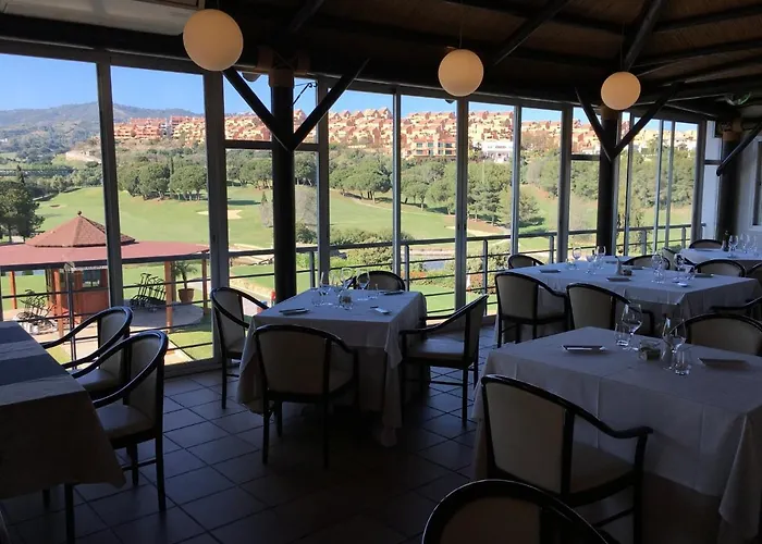 Ample Luxury Fancy Golf & Padel * Marbella