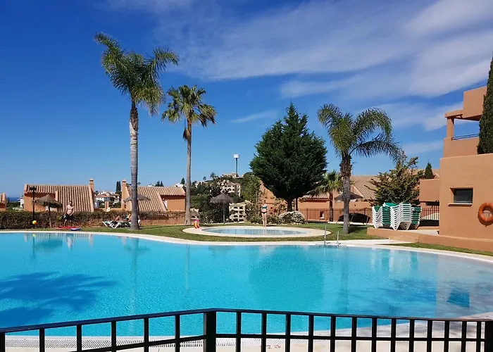 Ample Luxury Fancy Golf & Padel Apartament Marbella