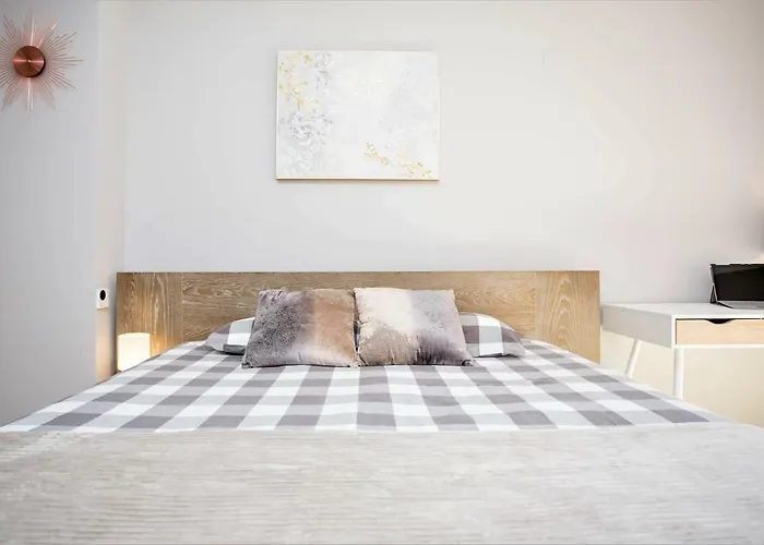 Ample Luxury Fancy Golf & Padel Apartament Marbella