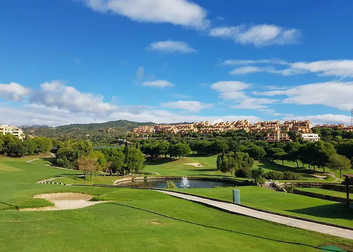 Ample Luxury Fancy Golf & Padel Apartament Marbella