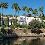 Ample Luxury Fancy Golf & Padel Apartment
