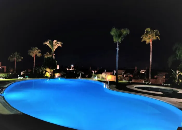 Ample Luxury Fancy Golf & Padel דירה *