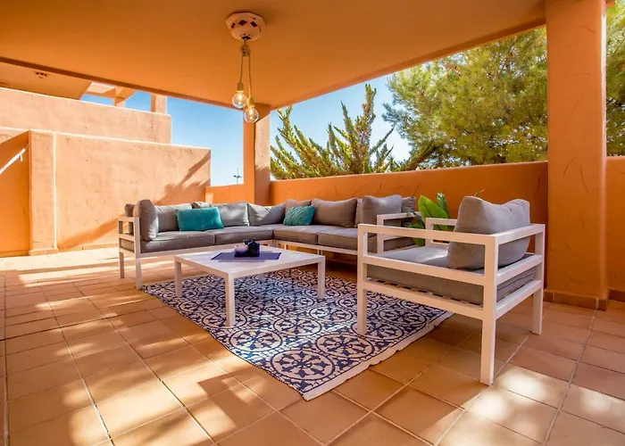 Ample Luxury Fancy Golf & Padel * Marbella