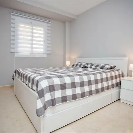 Ample Luxury Fancy Golf & Padel Marbella