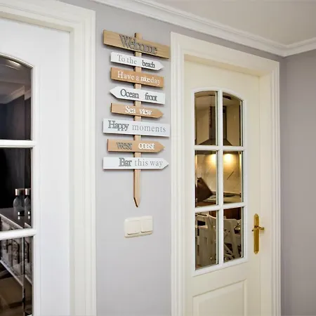 Ample Luxury Fancy Golf & Padel Apartment Marbella