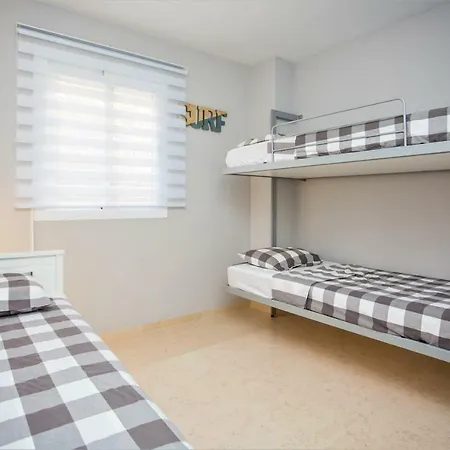 Ample Luxury Fancy Golf & Padel